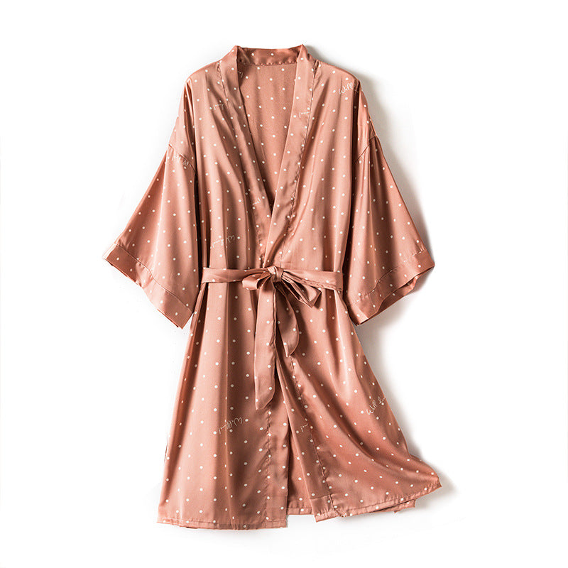Pyjamasset i satin med prickar – 4 delar