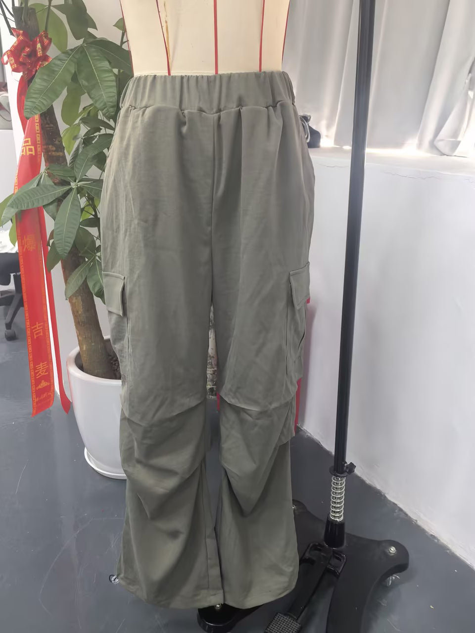 Vida cargobyxor med hög midja