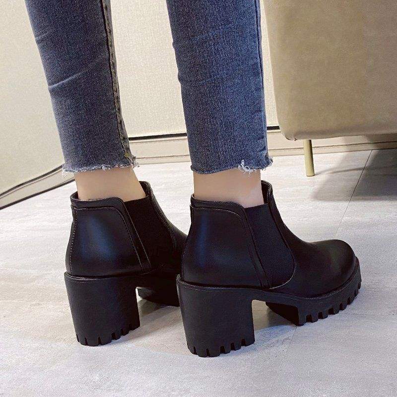 Ankelboots med bred klack