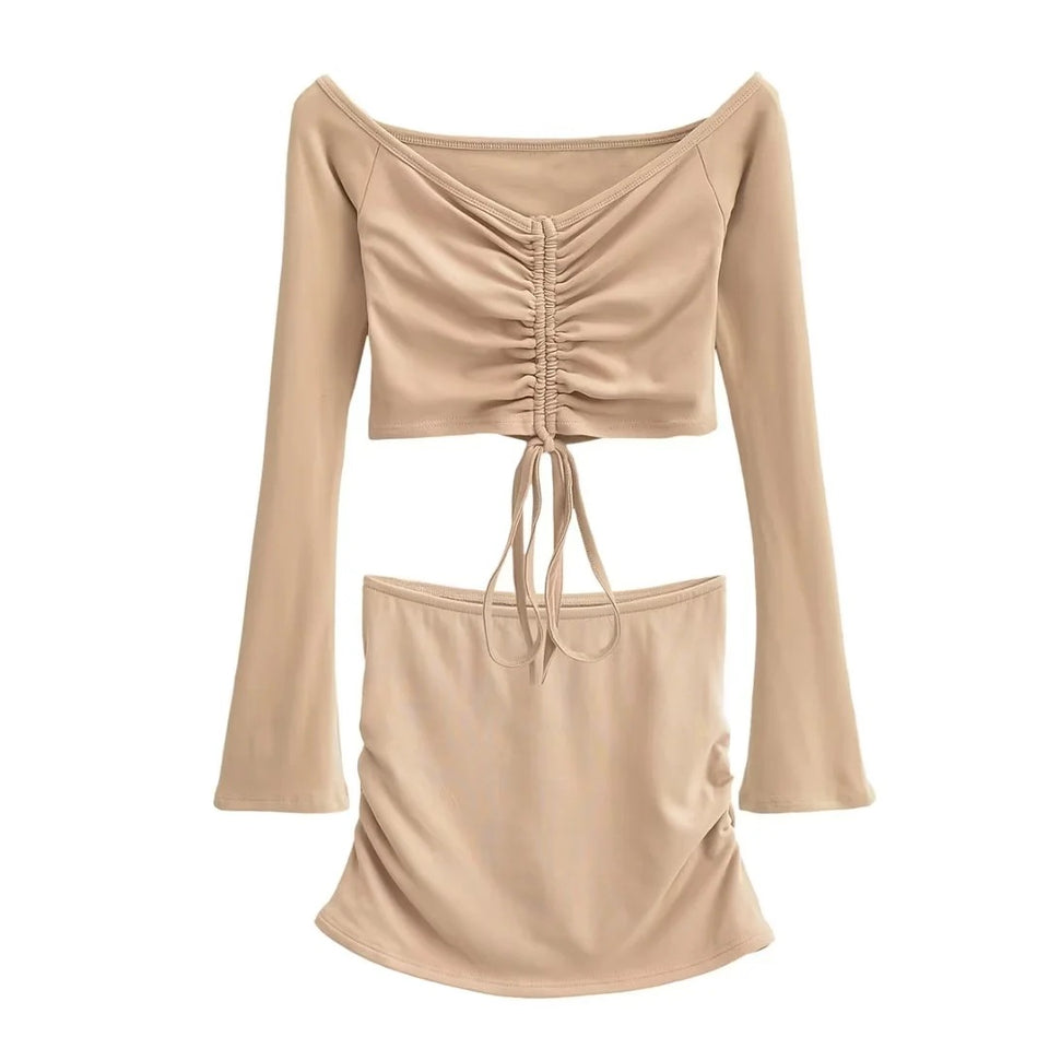 Set med off shoulder-topp och rynkad minikjol