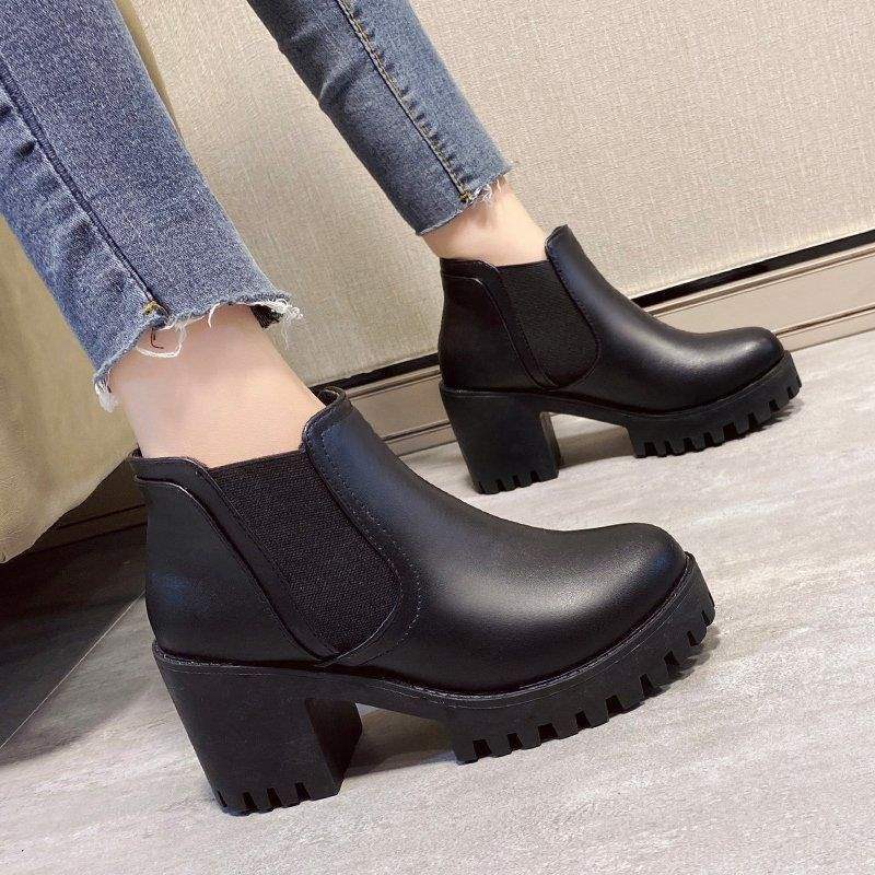 Ankelboots med bred klack