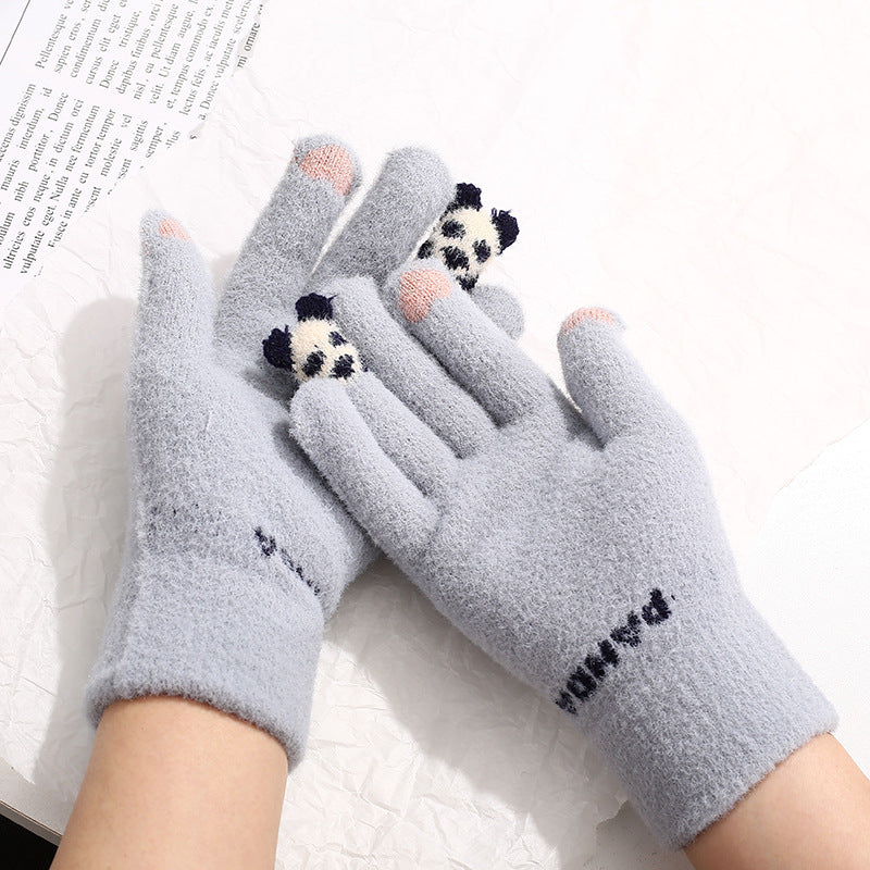 Stickade touchvantar med panda – varma vintervantar