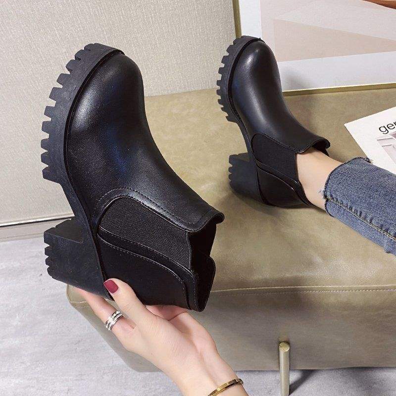 Ankelboots med bred klack