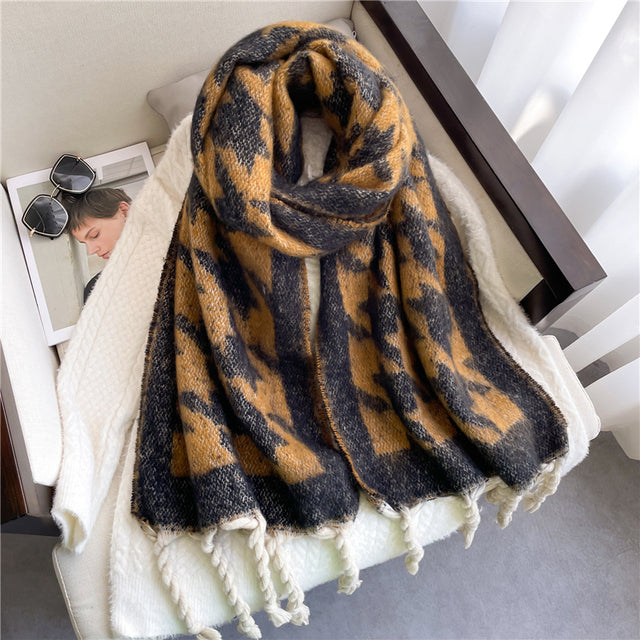 Mjuk pashmina-halsduk i enfärgat