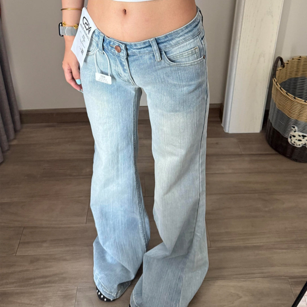 Ljusa vintagejeans med låg midja och vida ben