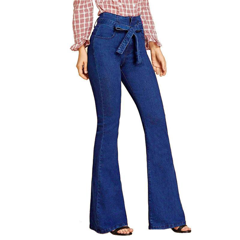 Högmidjade utsvängda jeans med vida ben