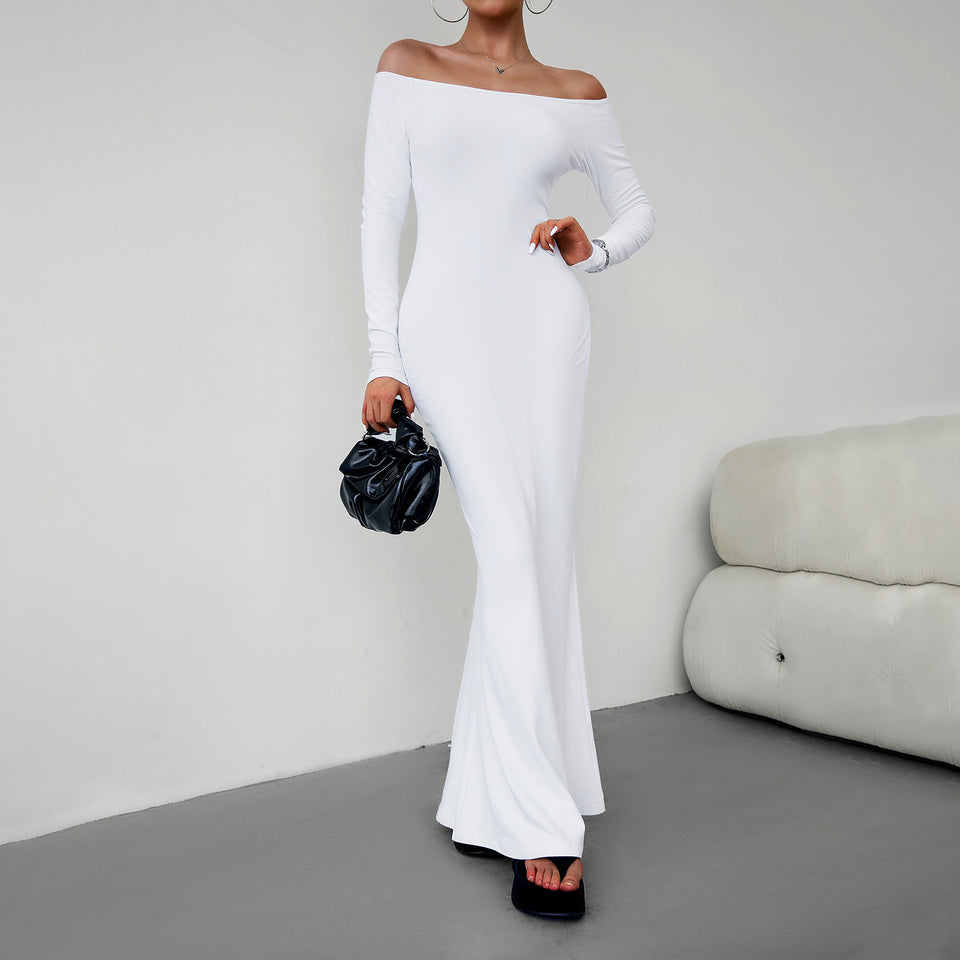 Off shoulder-klänning i maxilängd med långa ärmar