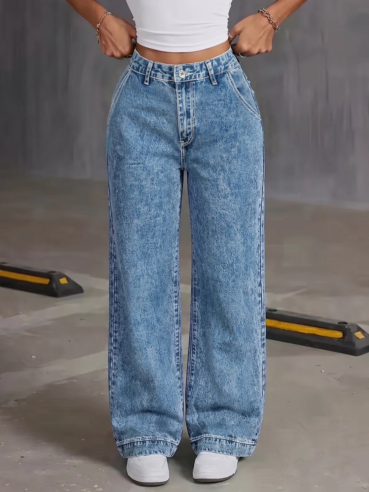 Vida jeans med hög midja och hjärtfickor