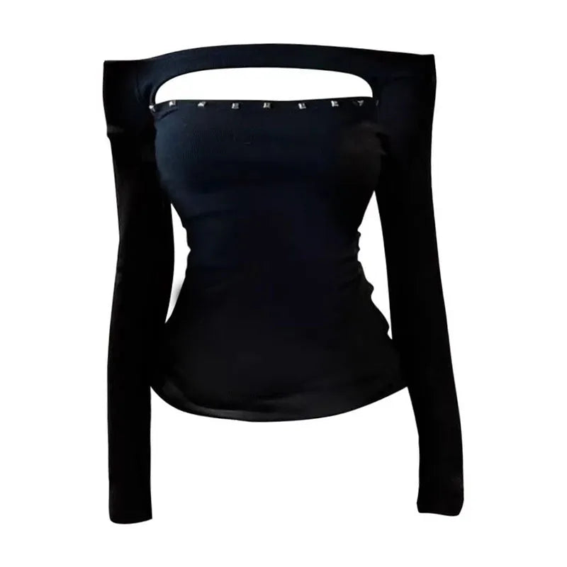 Off shoulder-topp med cut-out och nitar