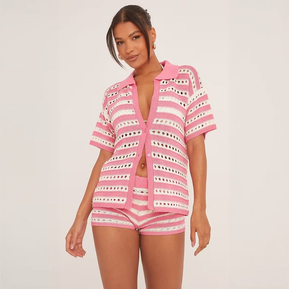 Stickat set med skjorta och shorts
