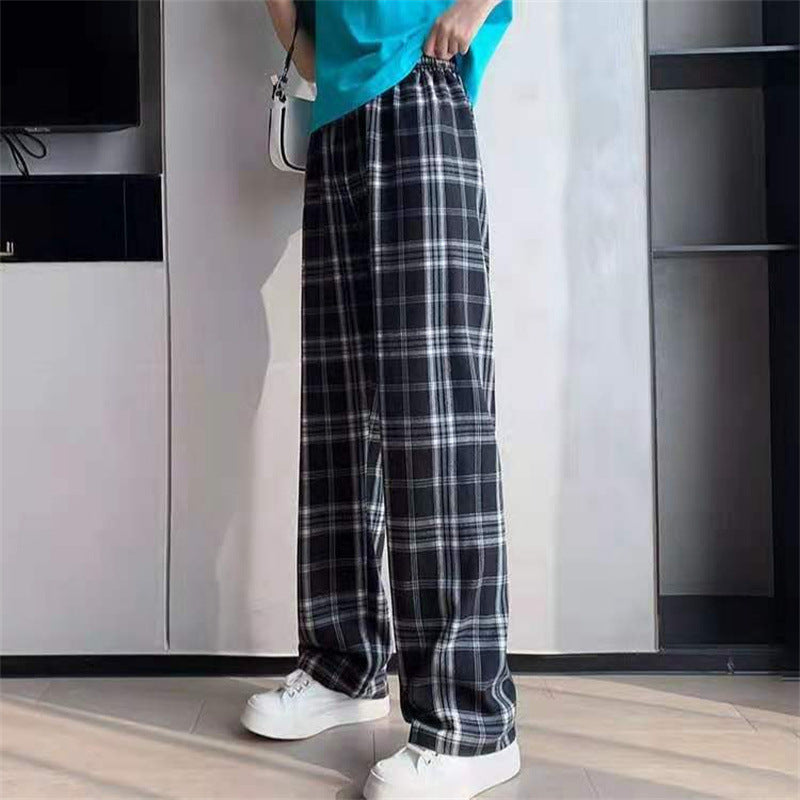 Rutiga vida byxor i casual passform