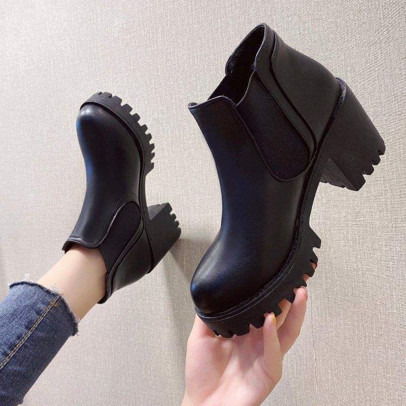 Ankelboots med bred klack