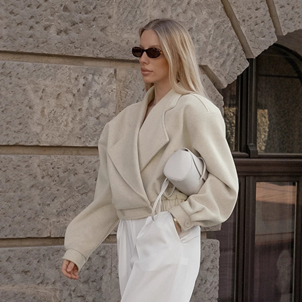 Ullkappa med kavajkrage